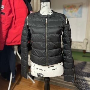 EUC Women Size Medium European Designer Runis Girl Cropped Down Zippered Jacket